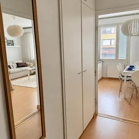 Center Gem - Excellent Location
